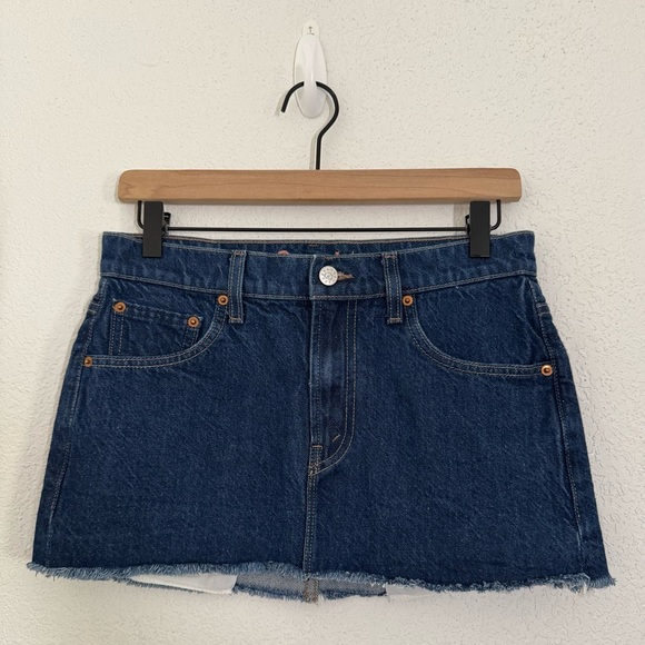 Mother SNACKS! The Fun Dip Micro Cut Mini Denim Jean Skirt in Cold Brew Size 25 - Picture 6 of 15